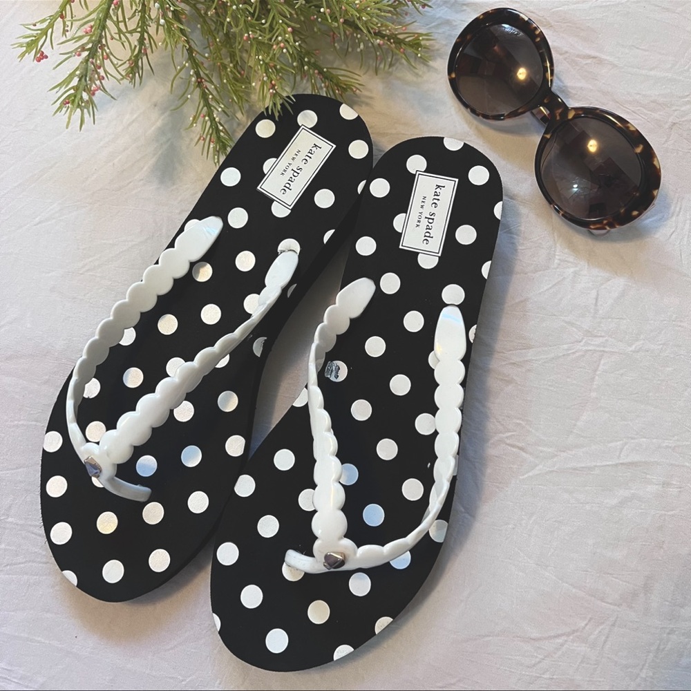Kate Spade Women’s Flip Flops Polka Dot